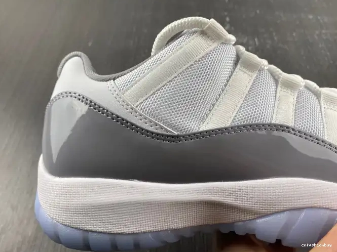 Air Grey Cement Low AV2187-140 Jordan 11 0610